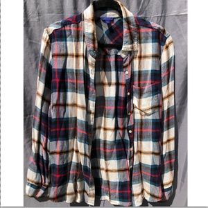 Size XL cozy plaid button up flannel